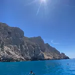 Isoladelmiele Affittacamere 3*