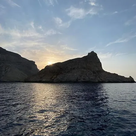 Isoladelmiele Pensjonat Marettimo
