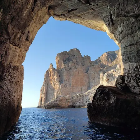 Isoladelmiele Pensjonat Marettimo