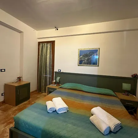 Isoladelmiele * Marettimo