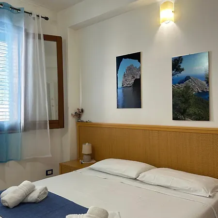Isoladelmiele Vendégház