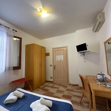 Pensjonat Isoladelmiele