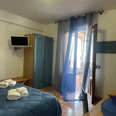 Pensjonat Isoladelmiele *